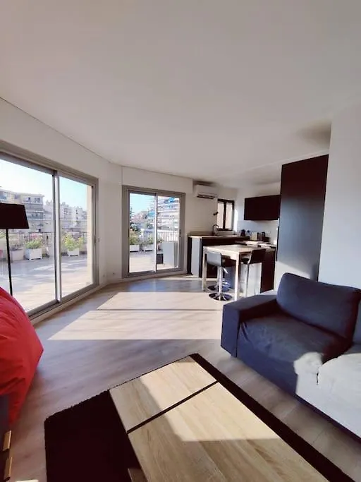 Romantic 1Br Escape With Sun-Rooftop Terrace Nice