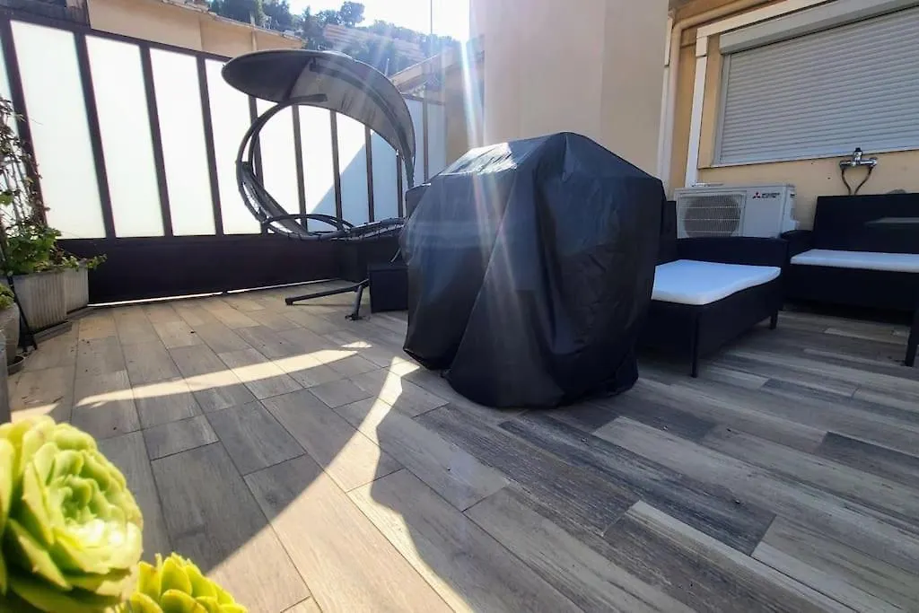 Romantic 1Br Escape With Sun-Rooftop Terrace Nice