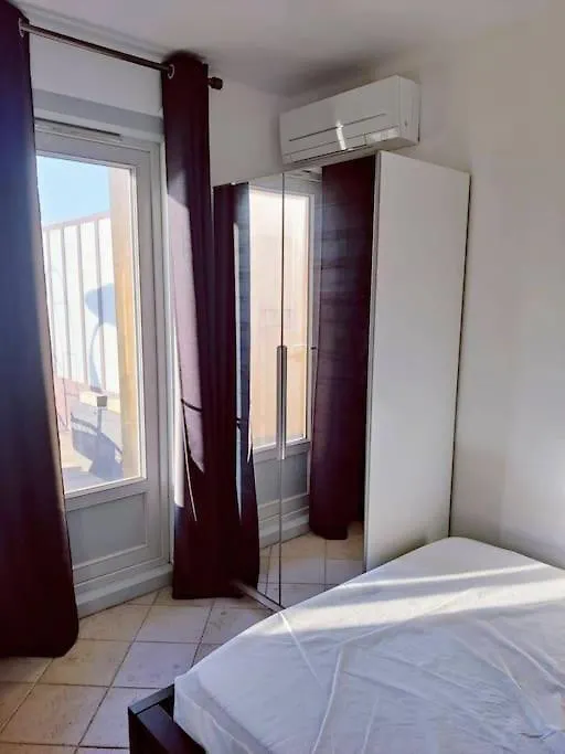 Romantic 1Br Escape With Sun-Rooftop Terrace Nice 0*,  France