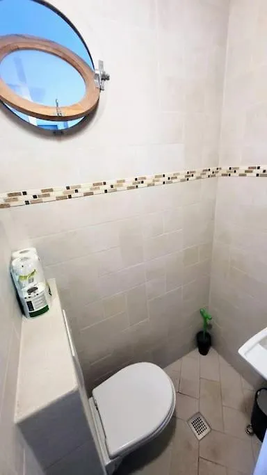 Romantic 1Br Escape With Sun-Rooftop Terrace Nice 0*,  France