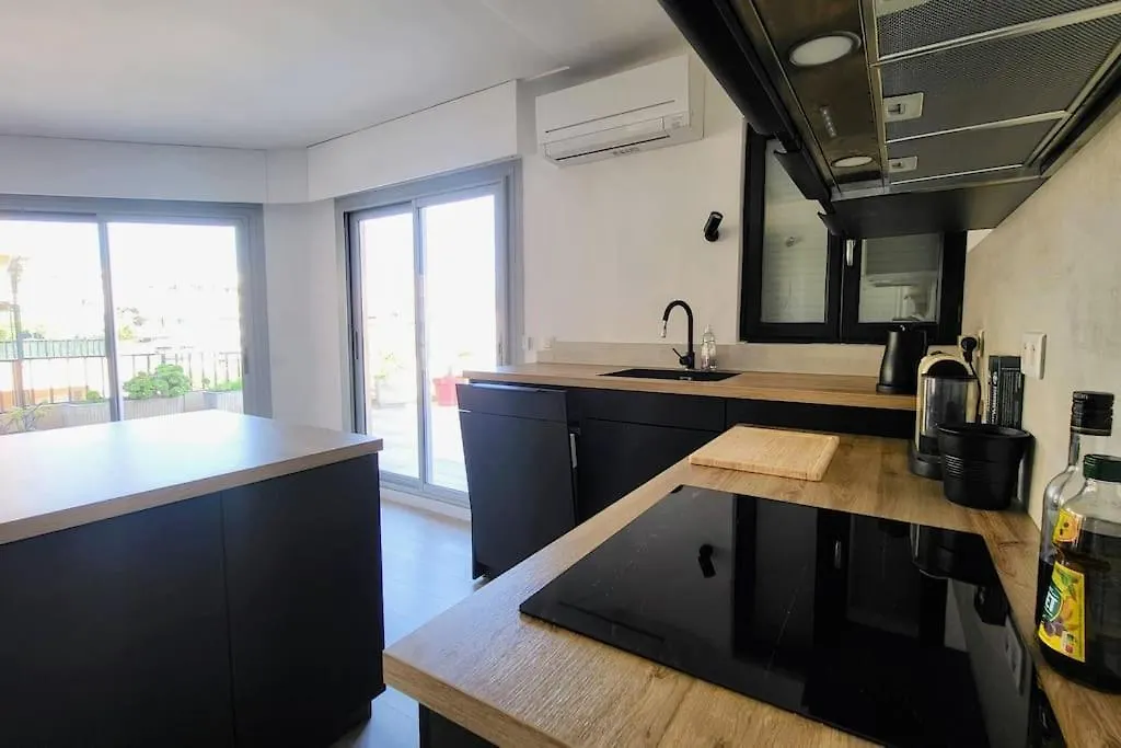 Romantic 1Br Escape With Sun-Rooftop Terrace Nice France
