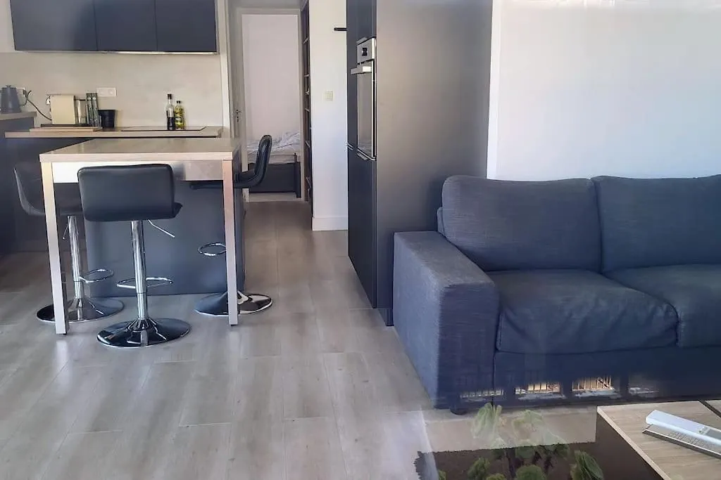 Romantic 1Br Escape With Sun-Rooftop Terrace Nice 0*,  France