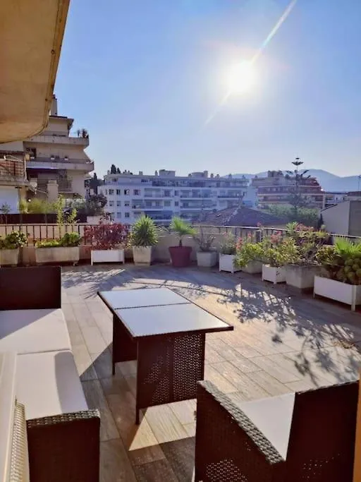 Romantic 1Br Escape With Sun-Rooftop Terrace Nice 0*,  France